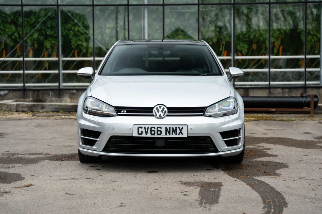 2017 Volkswagen Golf R Mk7 - Image 2 of 31