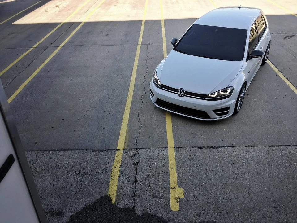 2017 Volkswagen Golf R Mk7 - Image 2 of 10