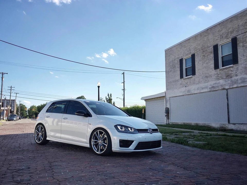 2017 Volkswagen Golf R Mk7 - Image 3 of 10