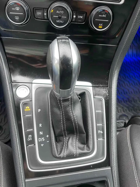 2017 Volkswagen Golf R Mk7 - Image 9 of 12