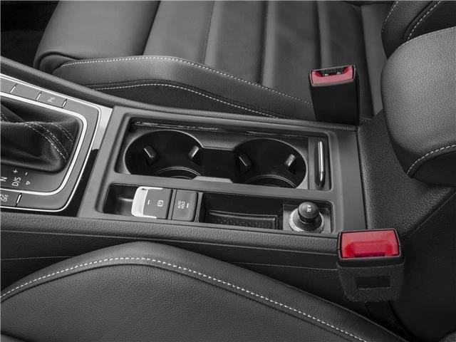 2017 Volkswagen Golf R Mk7 - Image 8 of 10