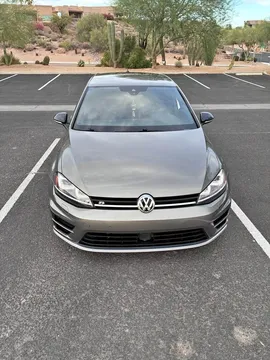 2017 Volkswagen Golf R 4Motion