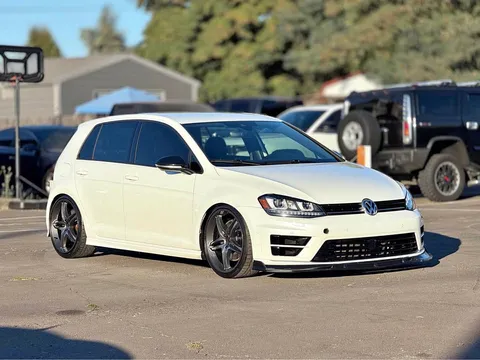2017 Volkswagen Golf R 4Motion