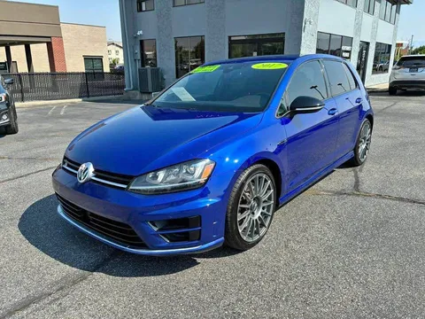2017 Volkswagen Golf R 4Motion