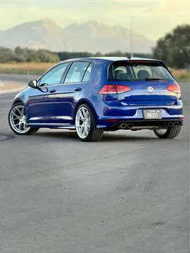 2017 Volkswagen Golf R 4Motion