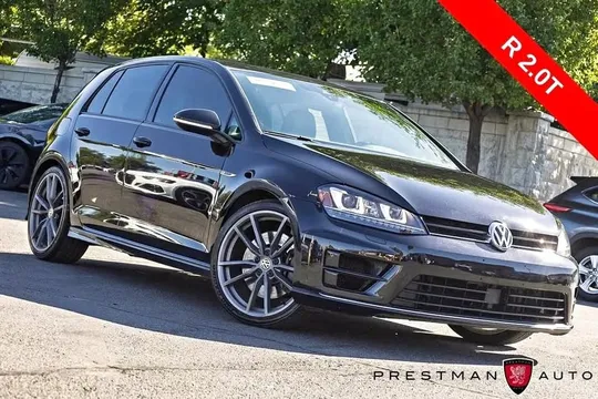 2017 Volkswagen Golf R DCC & Navigation 4Motion
