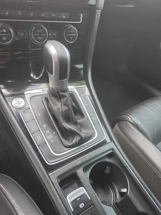 2017 Volkswagen Golf R Mk7 - Image 6 of 10