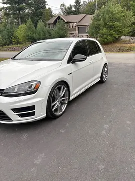 2017 Volkswagen Golf R