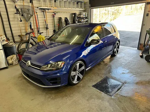 2017 Volkswagen Golf R