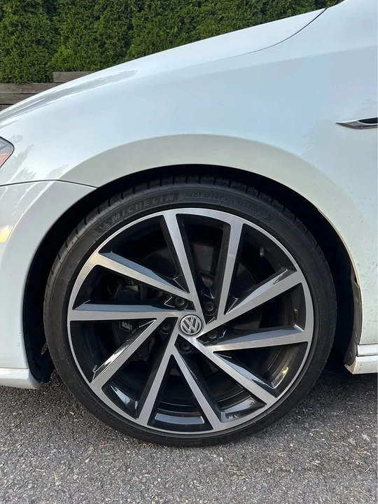 2017 Volkswagen Golf R Mk7 - Image 9 of 14