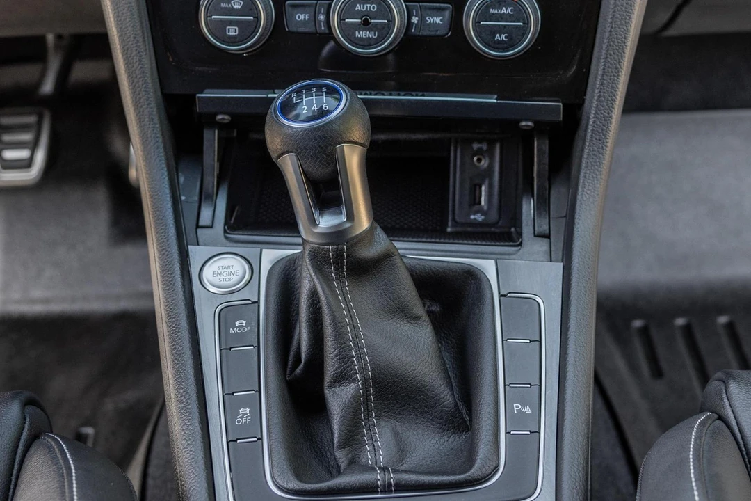 2017 Volkswagen Golf R Mk7 - Image 24 of 31
