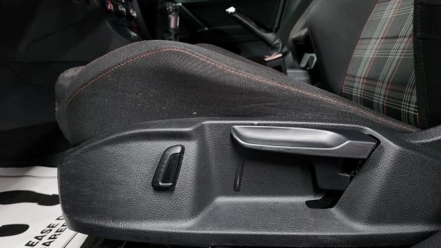 2017 Volkswagen Golf Mk7 - Image 9 of 12
