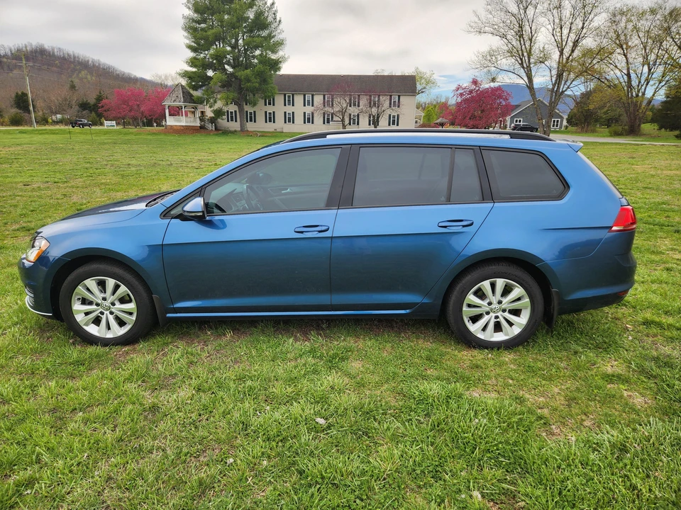 2017 Volkswagen Golf Mk7 - Image 8 of 31