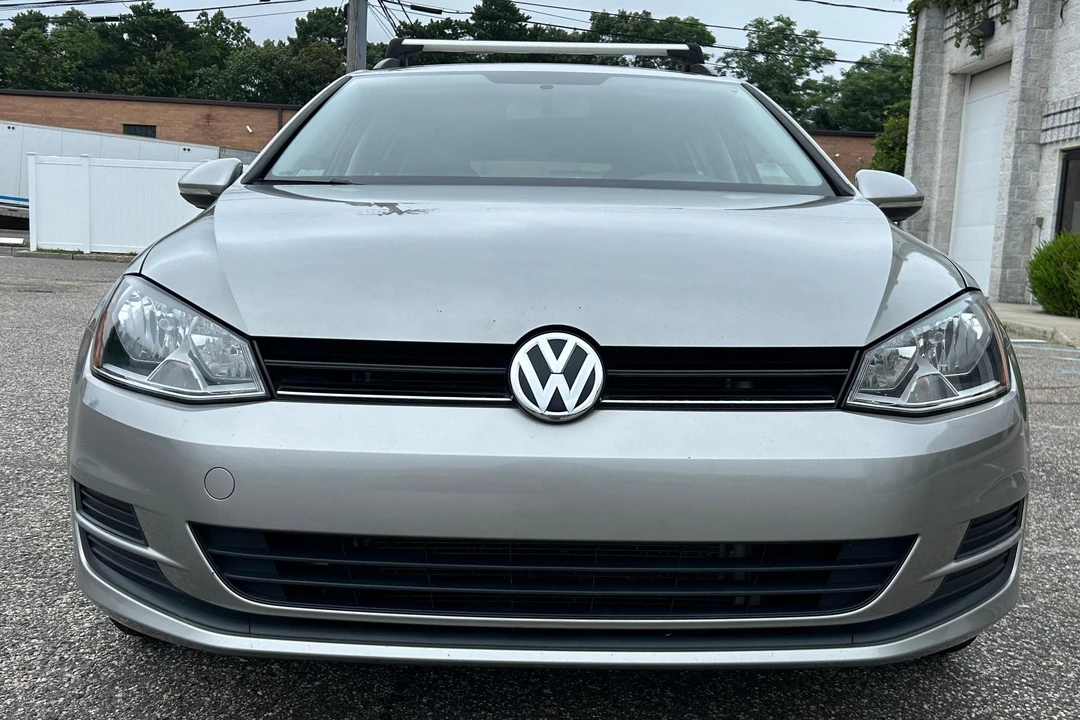 2017 Volkswagen Golf Mk7 - Image 2 of 31