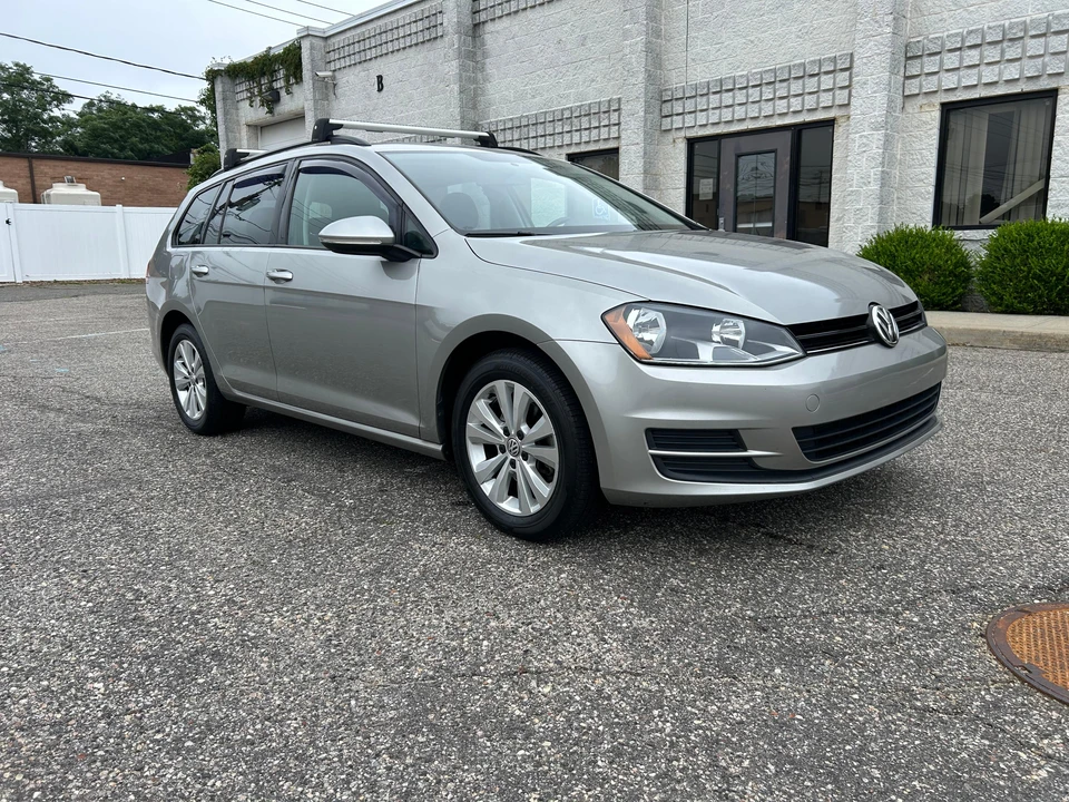 2017 Volkswagen Golf Mk7 - Image 9 of 31
