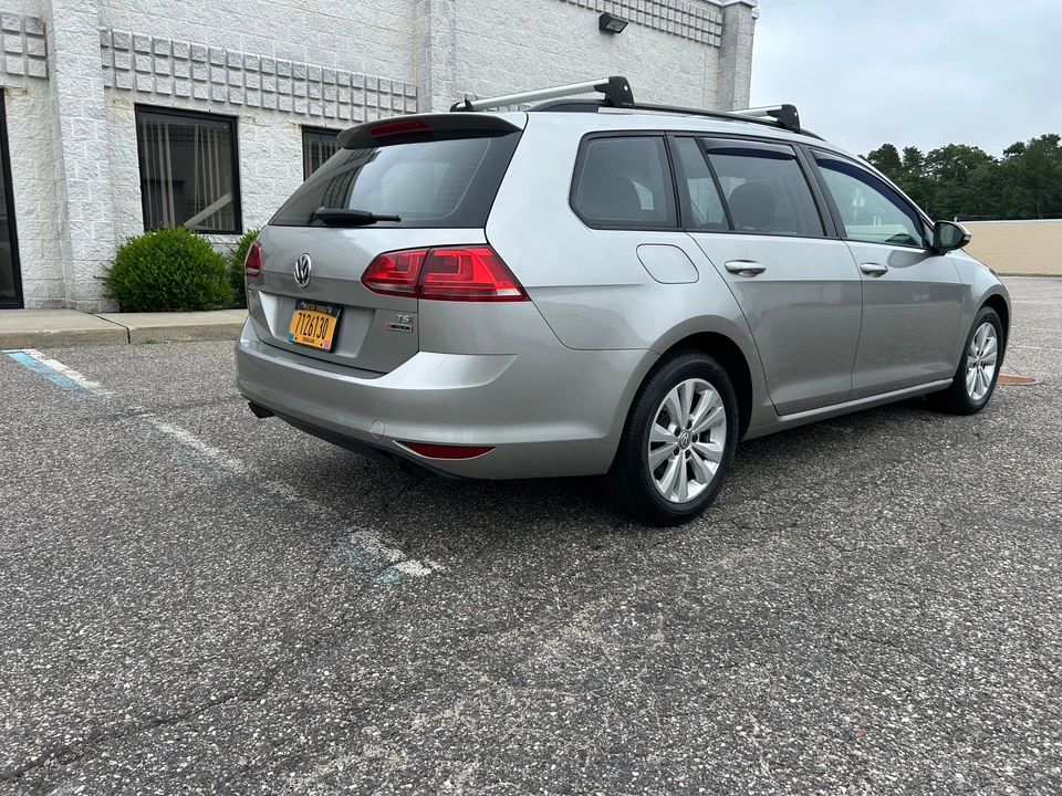 2017 Volkswagen Golf Mk7 - Image 8 of 31