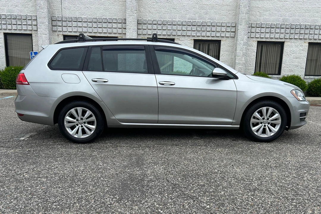 2017 Volkswagen Golf Mk7 - Image 3 of 31