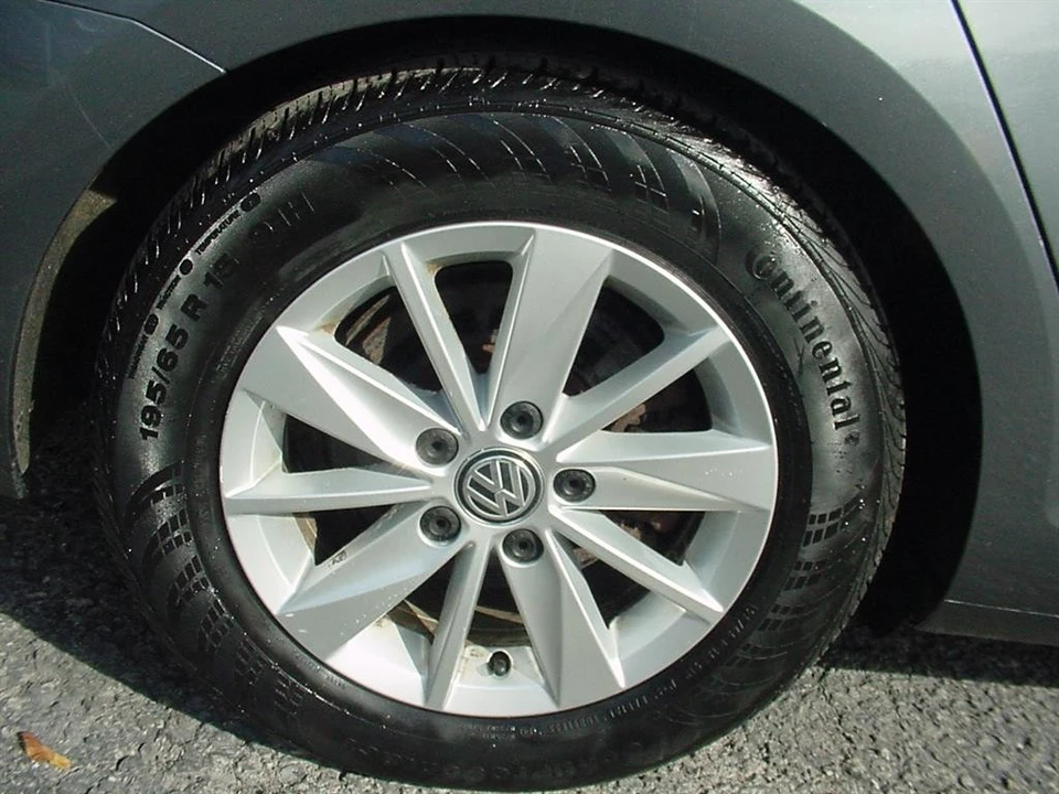 2017 Volkswagen Golf Mk7 - Image 6 of 12