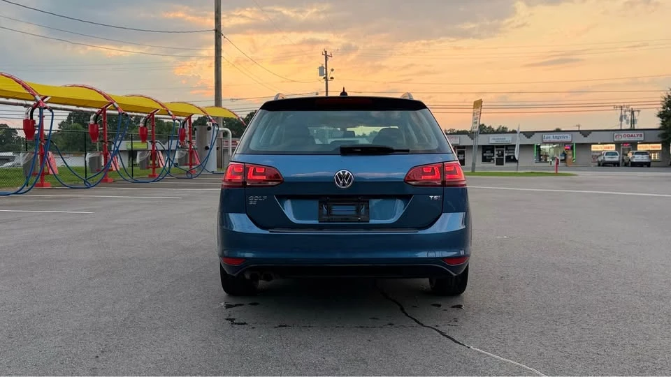 2017 Volkswagen Golf Mk7 - Image 9 of 20