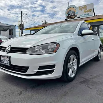 2017 Volkswagen Golf Wolfsburg Edition