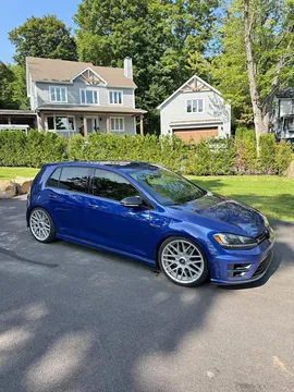 2017 Volkswagen Golf R