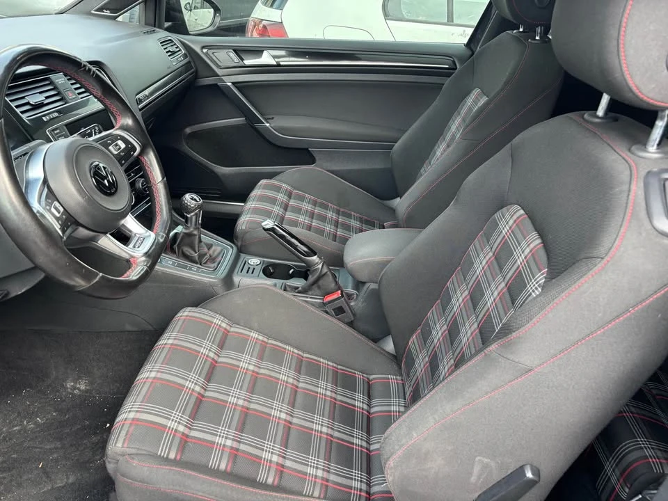 2017 Volkswagen GTI Mk7 - Image 5 of 8