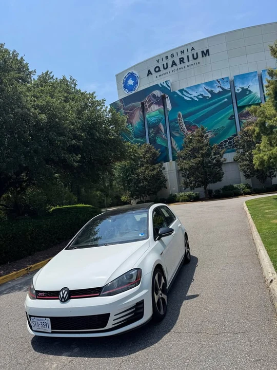 2017 Volkswagen GTI Mk7 - Image 2 of 5