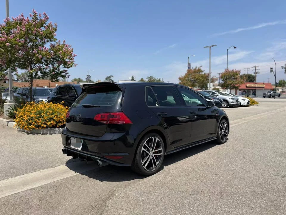 2017 Volkswagen GTI Mk7 - Image 2 of 6