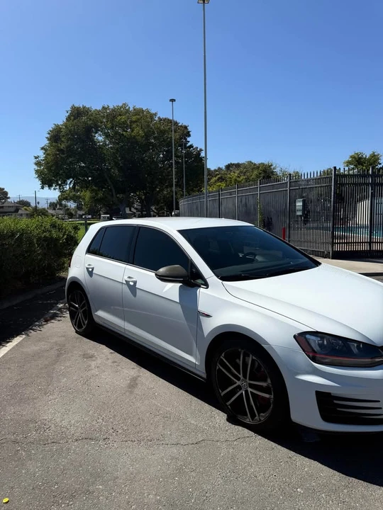 2017 Volkswagen GTI Mk7 - Image 5 of 10