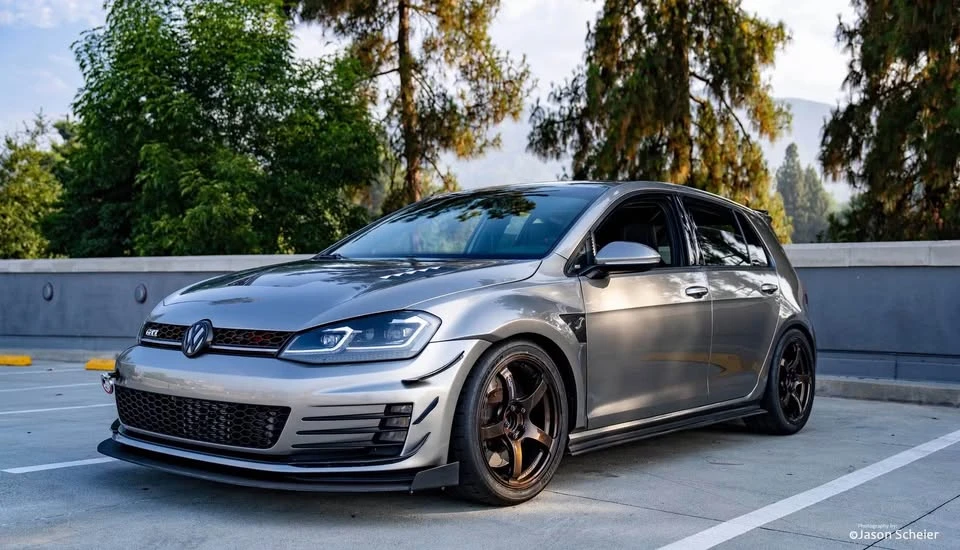 2017 Volkswagen GTI Mk7 - Image 2 of 19