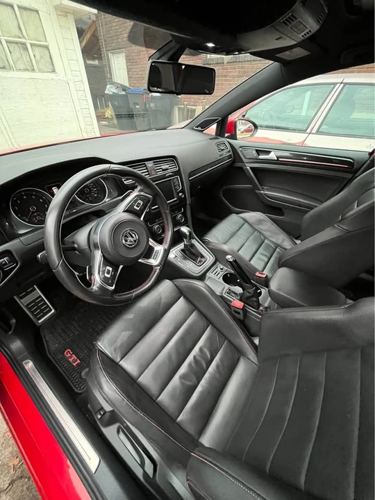2017 Volkswagen GTI Mk7 - Image 3 of 6