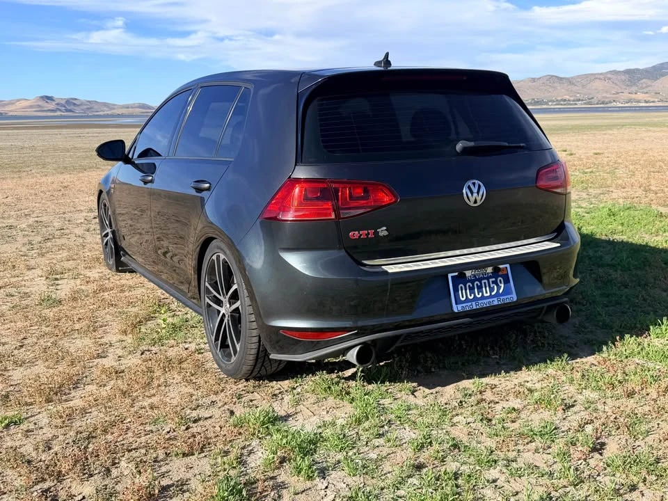 2017 Volkswagen GTI Mk7 - Image 8 of 17