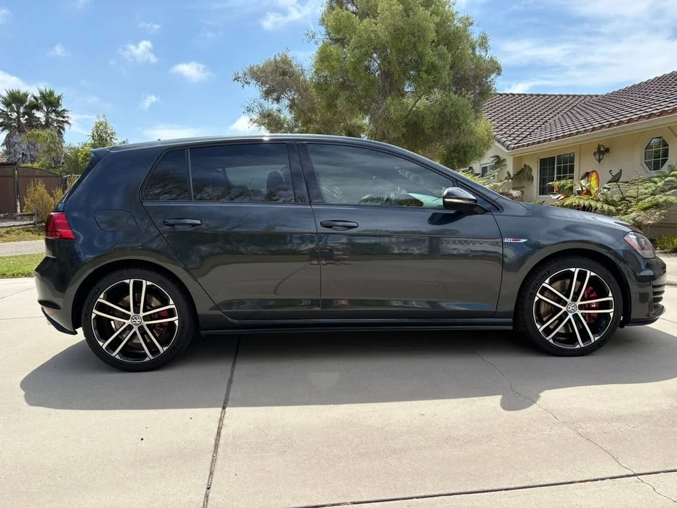 2017 Volkswagen GTI Mk7 - Image 8 of 18