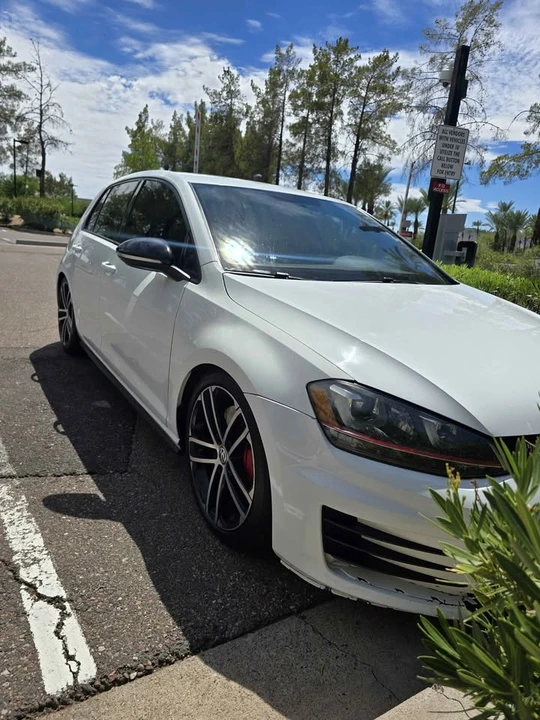 2017 Volkswagen GTI Mk7 - Image 2 of 9