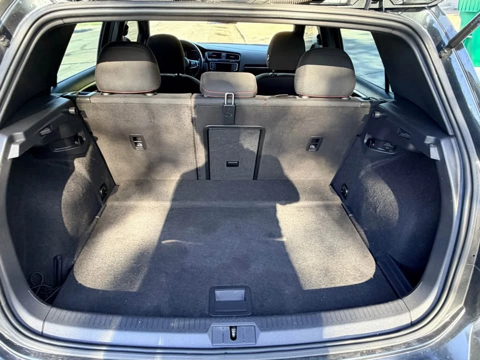 2017 Volkswagen GTI Mk7 - Image 12 of 17