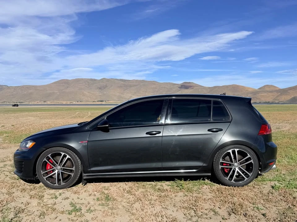 2017 Volkswagen GTI Mk7 - Image 9 of 17