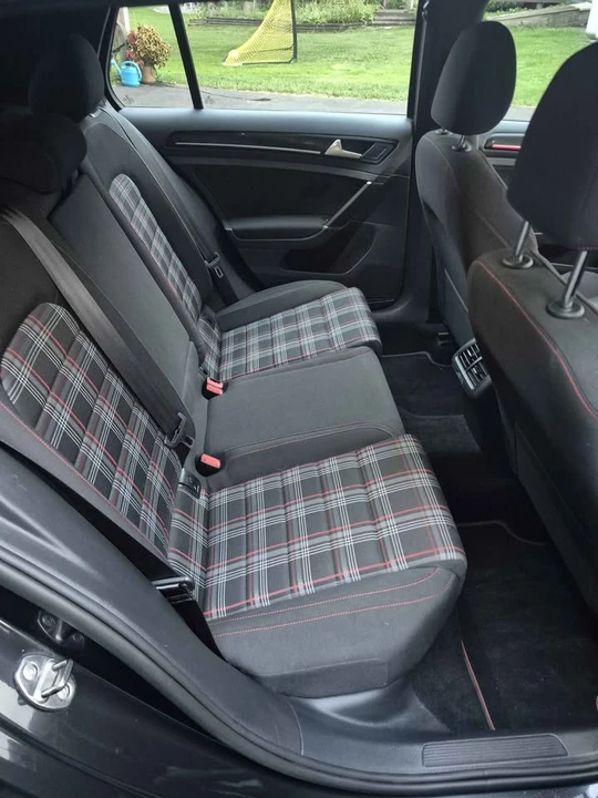 2017 Volkswagen GTI Mk7 - Image 7 of 8