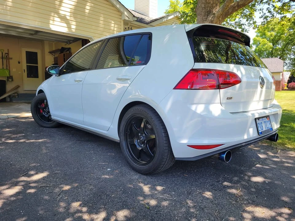 2017 Volkswagen GTI Mk7 - Image 7 of 14