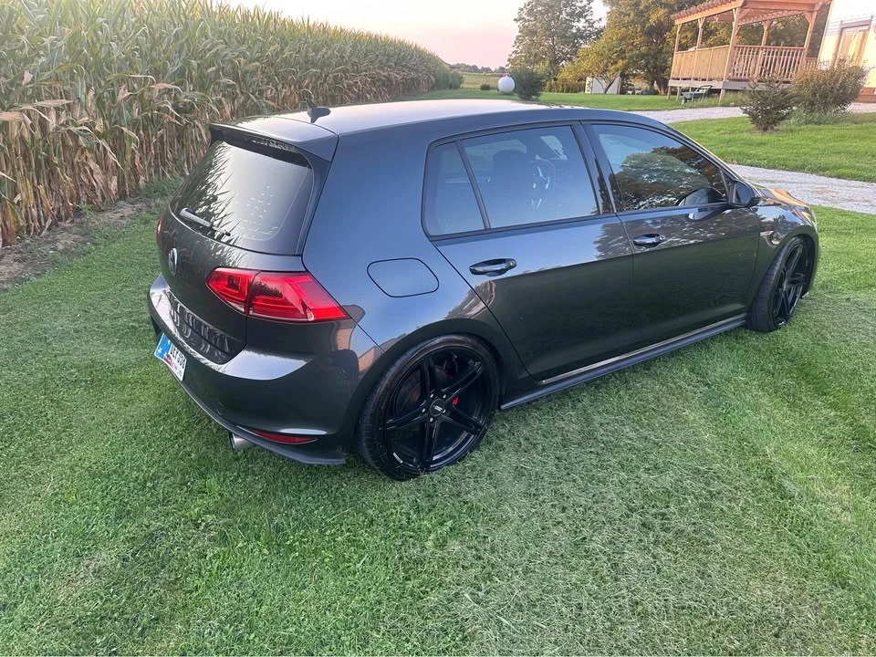 2017 Volkswagen GTI Mk7 - Image 4 of 10