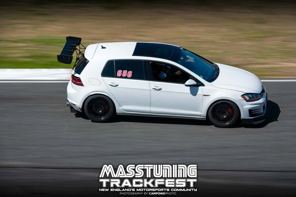 2017 Volkswagen GTI Mk7 - Image 2 of 11