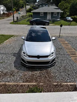 2017 Volkswagen GTI SE Performance Package