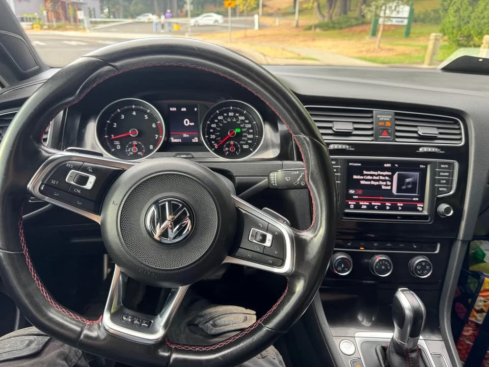 2017 Volkswagen GTI Mk7 - Image 9 of 13