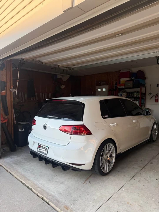 2017 Volkswagen GTI Mk7 - Image 3 of 6