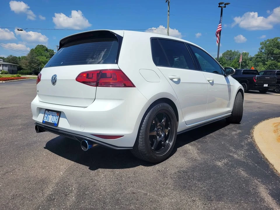 2017 Volkswagen GTI Mk7 - Image 5 of 14