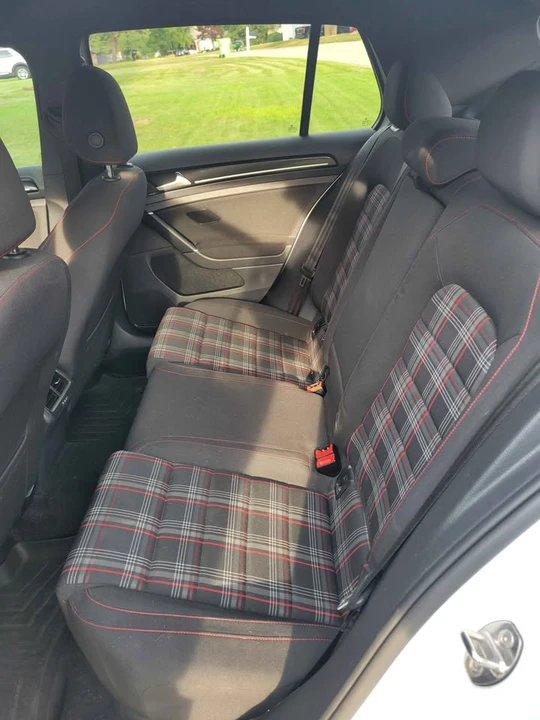 2017 Volkswagen GTI Mk7 - Image 12 of 14