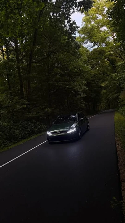 2017 Volkswagen GTI Mk7 - Image 5 of 10