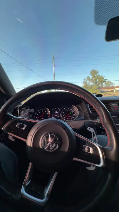 2017 Volkswagen GTI Mk7 - Image 4 of 10
