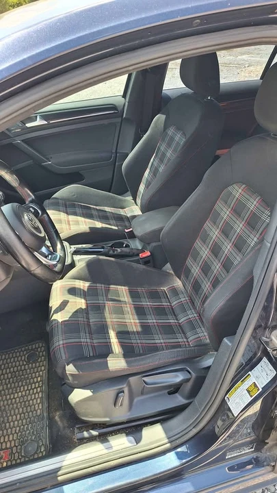 2017 Volkswagen GTI Mk7 - Image 4 of 7