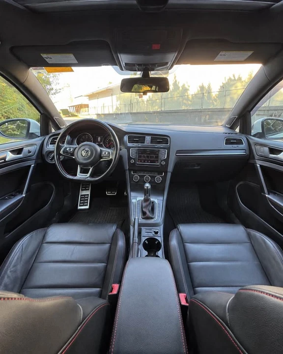 2017 Volkswagen GTI Mk7 - Image 6 of 9