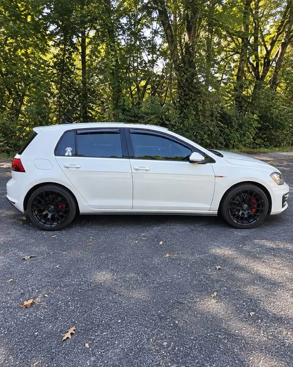 2017 Volkswagen GTI Mk7 - Image 4 of 9